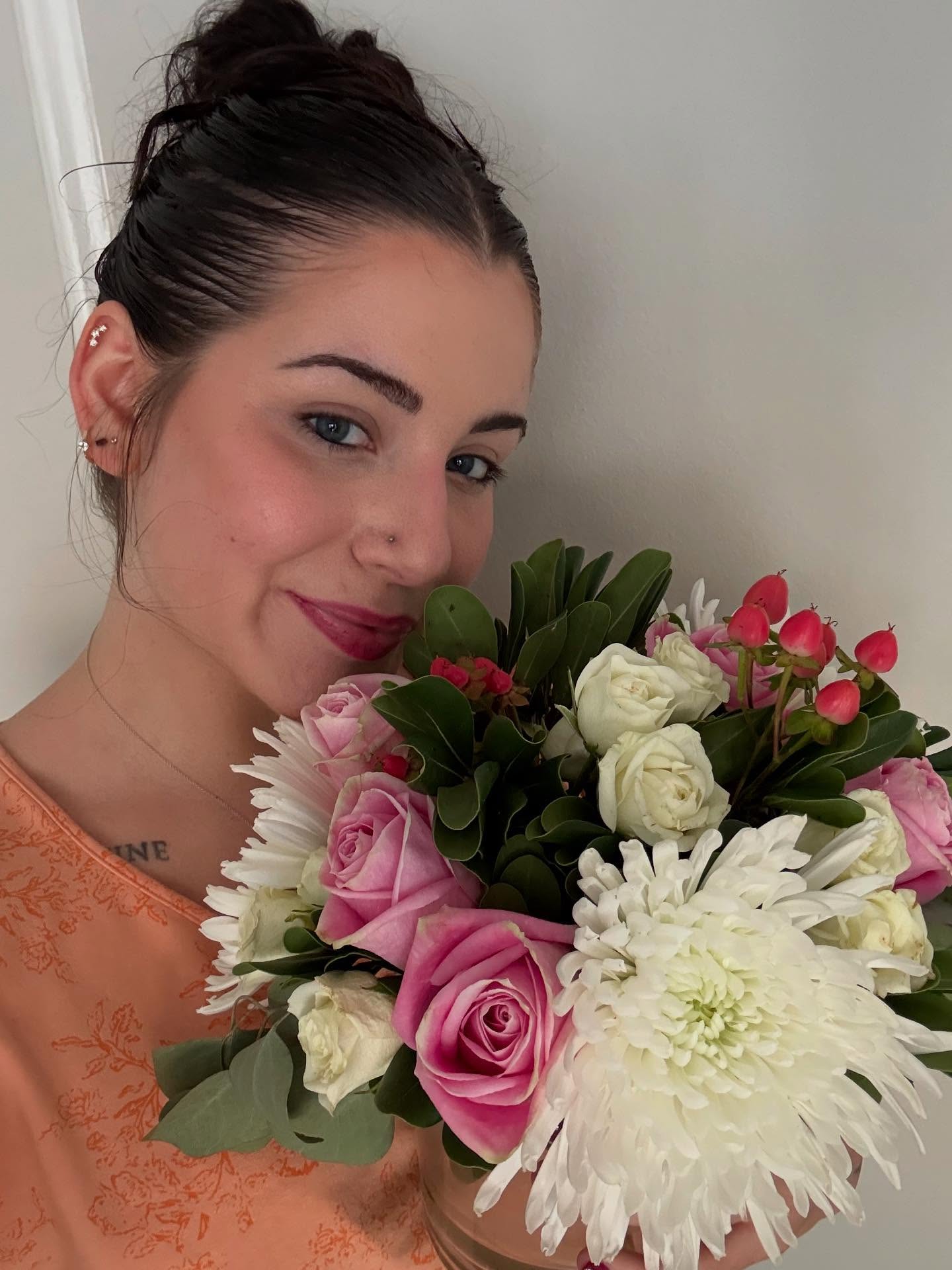 Instagram post by @laurenrobertslibrary for 1800Flowers. Caption reads: 🌸 Win a ticket to my last virtual Q&A of 2025 🌸....