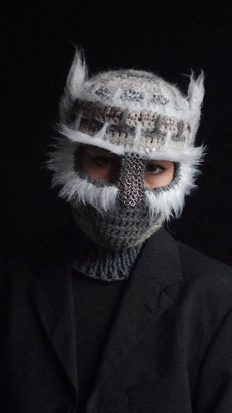 Instagram post by @amas_verdatre_crochet for TTDeye. Caption reads: [...] 

My website : amasverdatre.com

Lenses :....