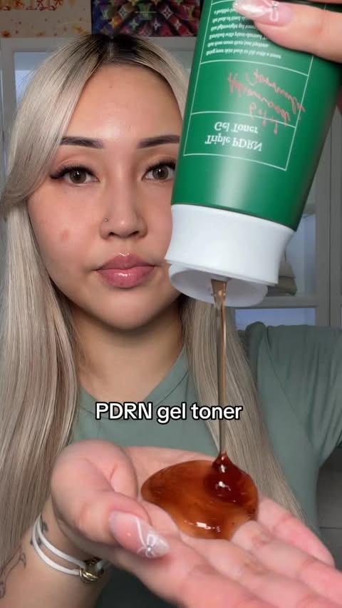 Instagram post by @laurabuix for Axis-y. Caption reads: ad @axisy_official Triple PDRN Gel Toner 💚✨....