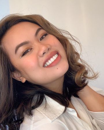 Instagram post by @neriseaiel for Eyecandys. Caption reads: [...] these beautiful contact lenses from....