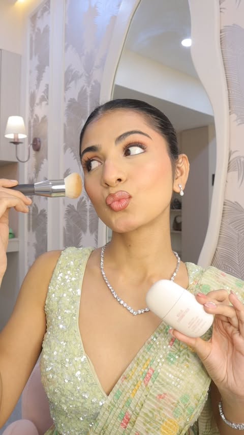 Instagram post by @nupursiinghh for Kylie Cosmetics. Caption reads: Bridesmaid duties ✔️
Looking like a 10/10 all....