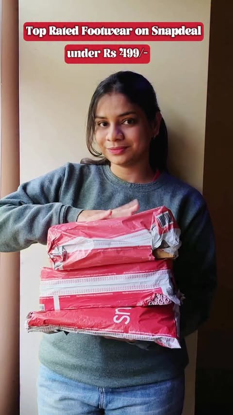 Instagram post by @pandeyshruti06 for Snapdeal. Caption reads: Top Rated Footwear on Snapdeal under Rs 499 |....