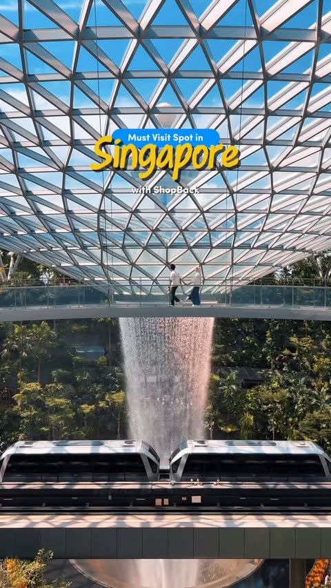 Instagram post by @zulhilmi_weng for ShopBack. Caption reads: [...] Thanks to Singapore Tourism Board and....
