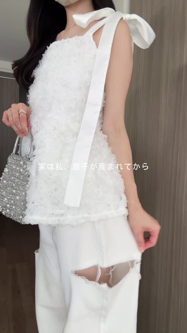 Instagram post by @7rara__n for Her lip to. Caption reads: 産後10ヶ月ごろから圧倒的にパンツコーデが増えたの🙄きっと私だけではないはず🙄💕

Look1....