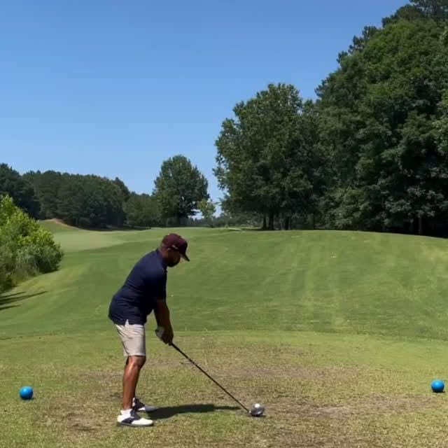 Instagram post by @teeupkickswithchris for Manors Golf. Caption reads: [...] mash that bih 💯🔥⛳️😂 👟 • @reebok x....