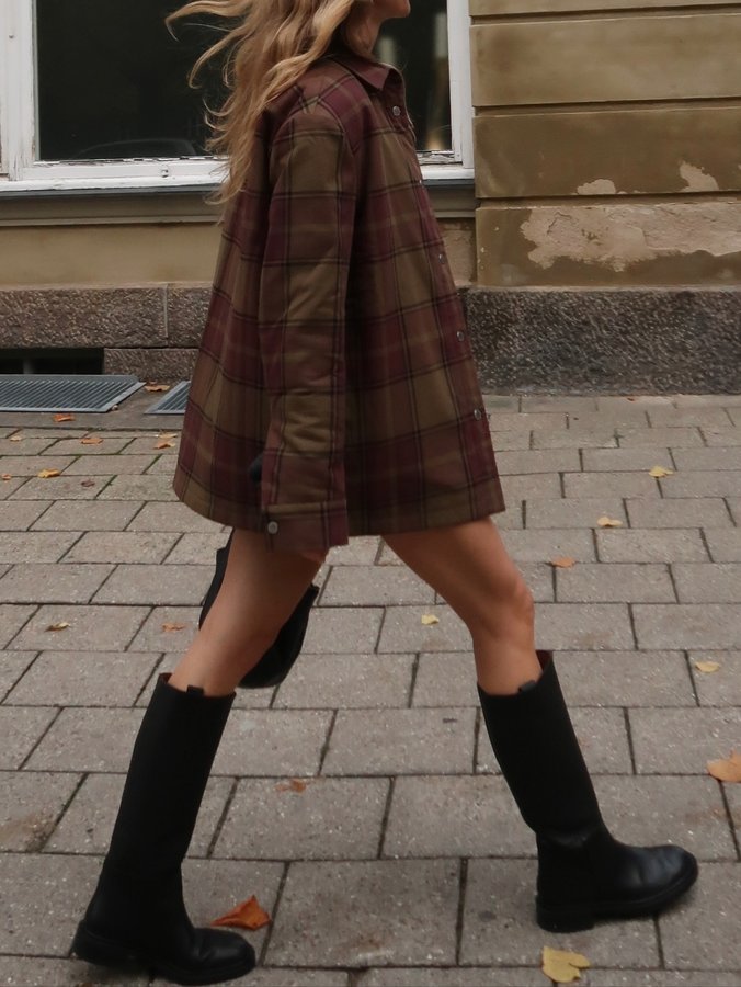 Instagram post by @_jeanettemadsen_ for COPENHAGEN STUDIOS. Caption reads: [...] my favorite 🤎 @copenhagen_studios....