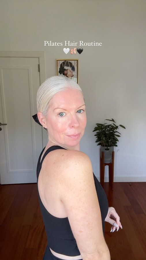 Instagram post by @goodlifecarrie for SLIP SILK PILLOWCASE. Caption reads: Do you oil your hair before exercising?!

If it’s....