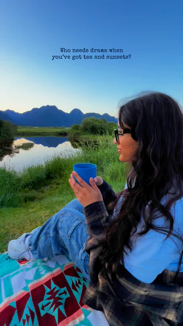 Instagram post by @awanderfulwoman for Hibear. Caption reads: [...] in the All-Day Adventure Flask by @hibearco....