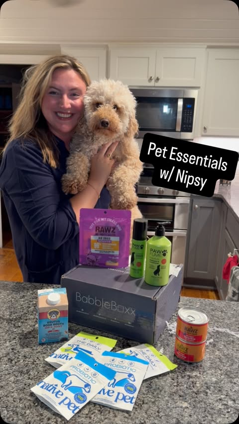 Instagram post by @xoxo_themillennialgirl for Native Pet. Caption reads: [...] some of The Daily supplement from @nativepet....