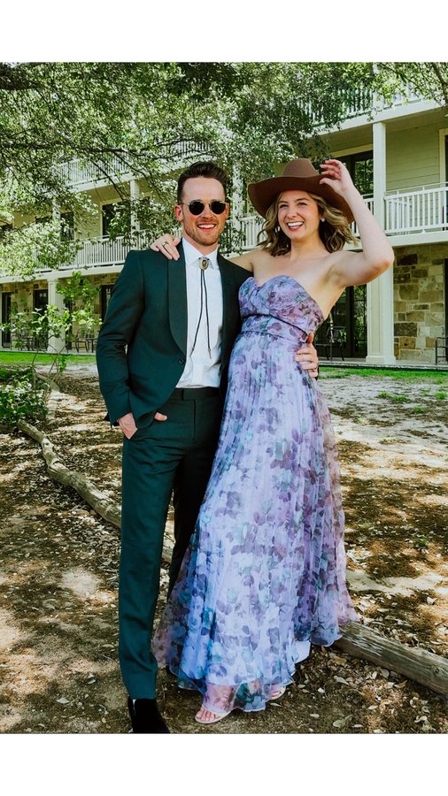 Instagram post by @freshprinceofbuhlaire for GIGI PIP. Caption reads: [...] we’re partaking in the theme 😏

Hat:....