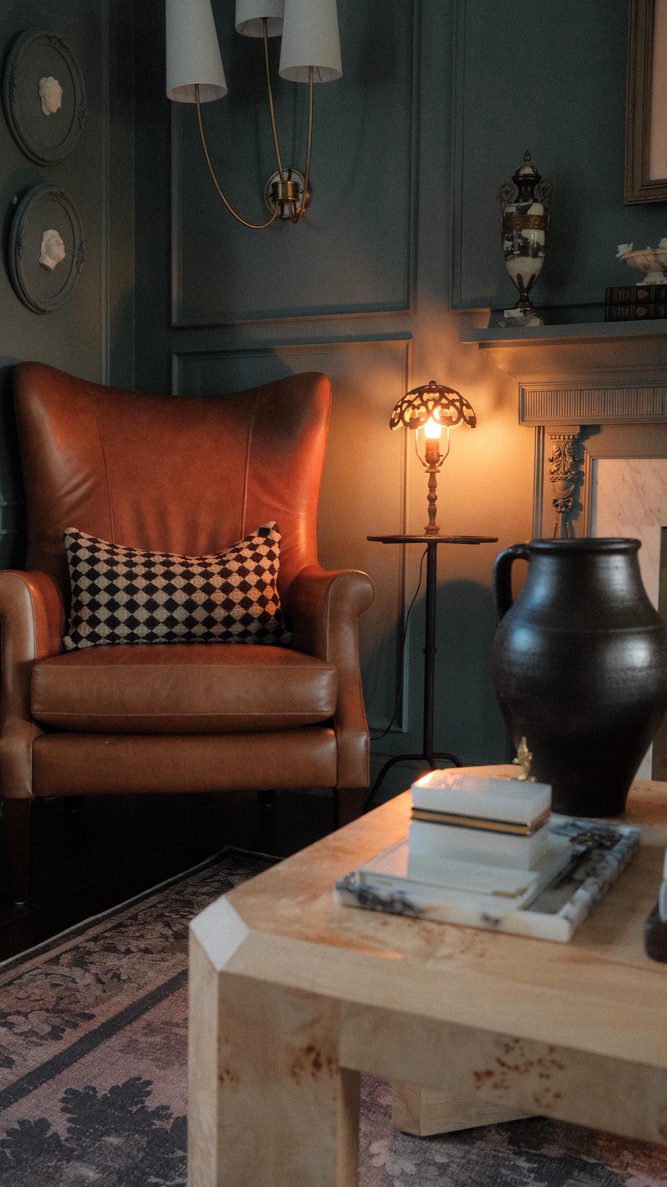 Instagram post by @peonyandhoney for Krylon. Caption reads: Two easy upgrades for under $50! #ad I teamed up....