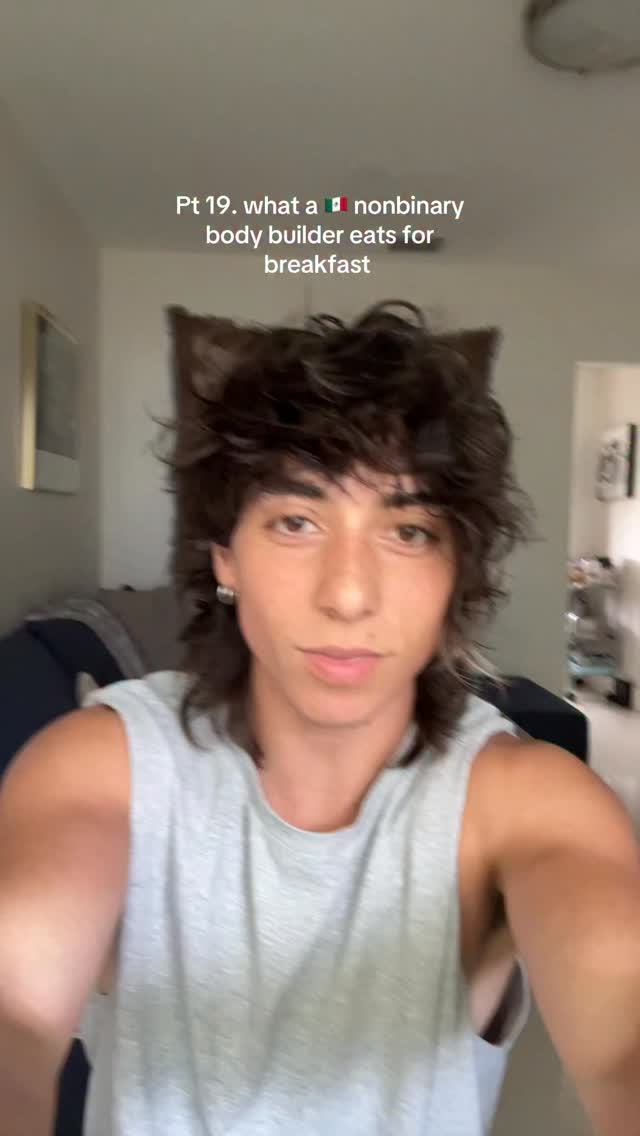 Instagram post by @luckbianc for MyFitnessPal. Caption reads: @myfitnesspal said it was 75g of protein 🤩🙌....