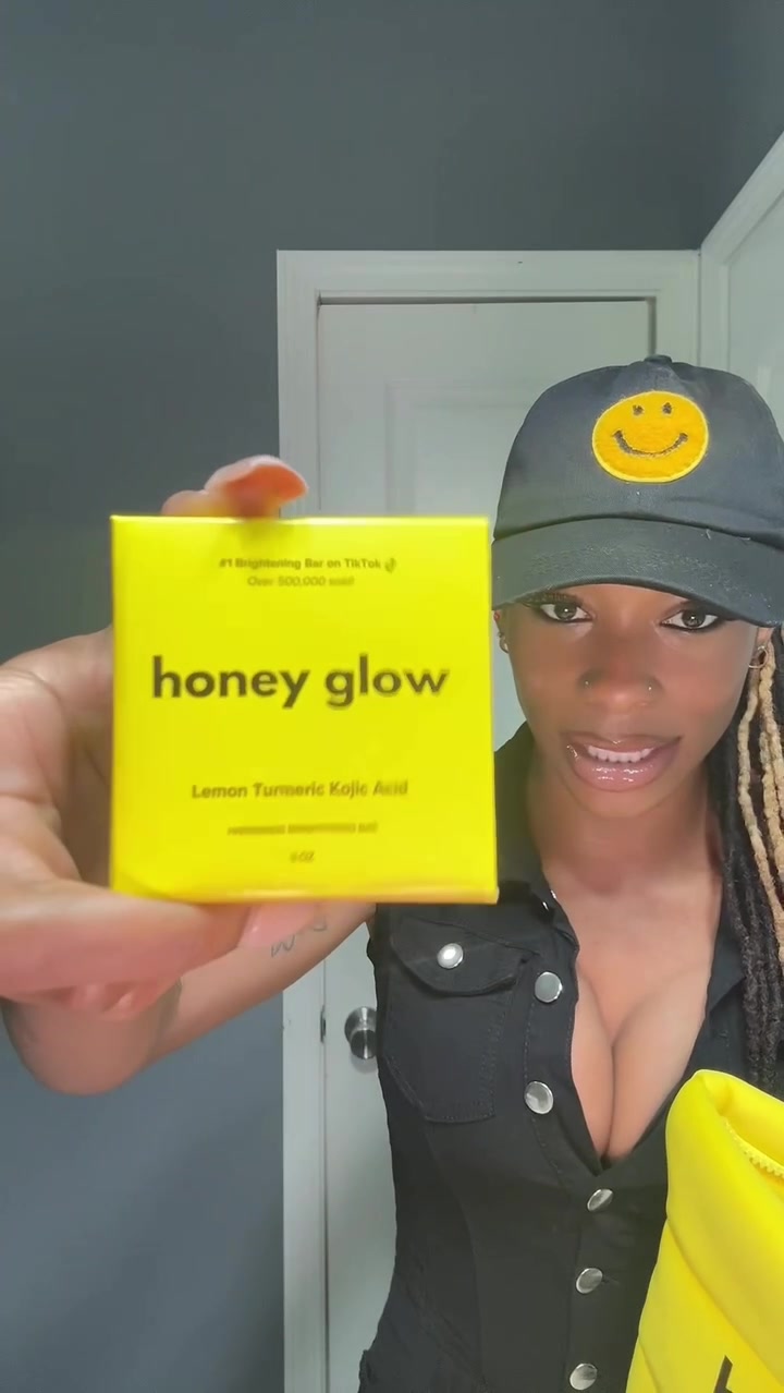 TikTok post by @dyme.body for Honey Glow. Caption reads: [...] be light and bright this summer 🤭 @Honey....