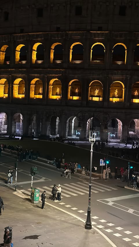 Instagram post by @theazraedit for GetYourGuide. Caption reads: [...] were in our hotel by 4pm! Thanks to....