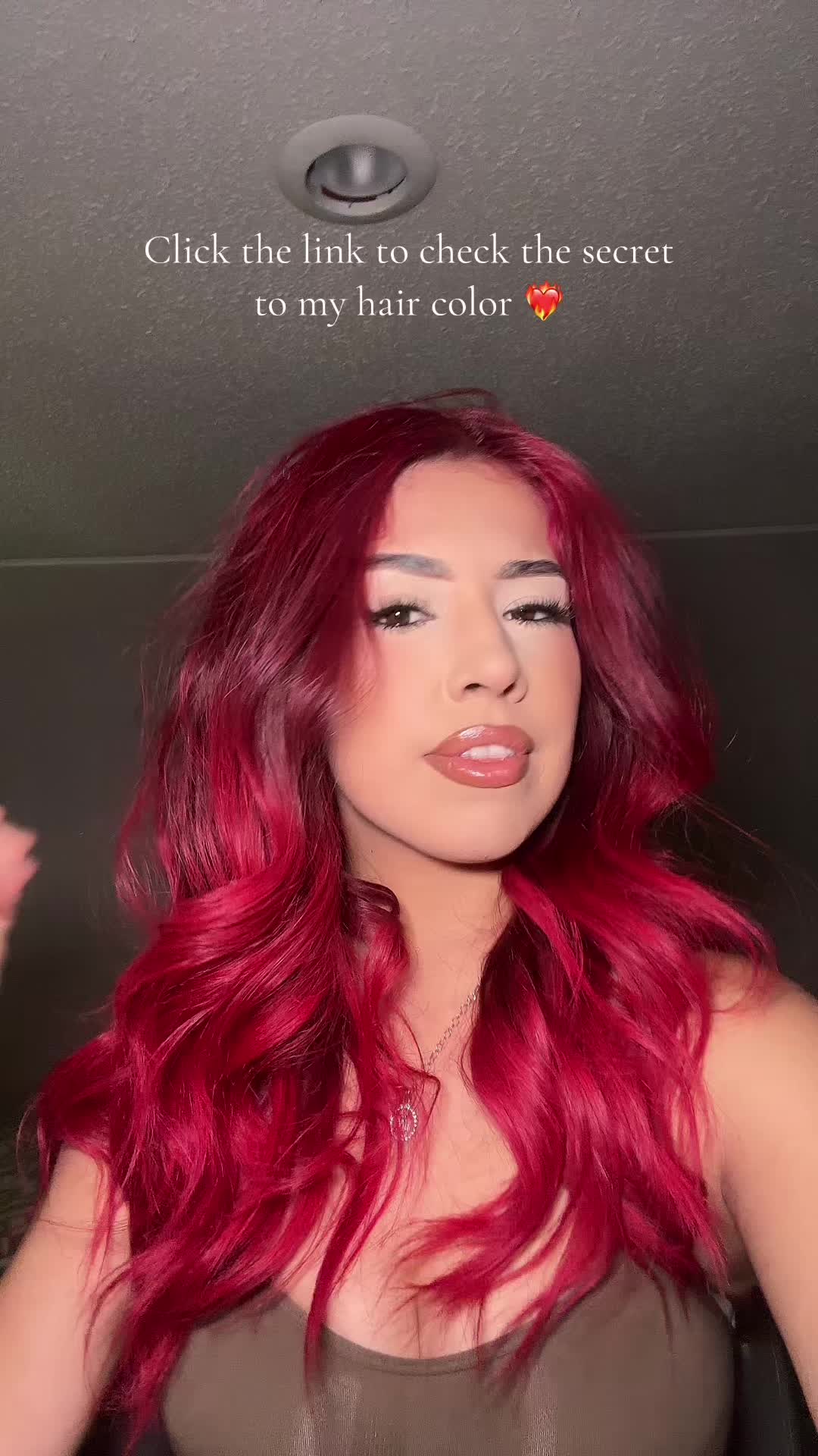 TikTok post by @jasslujannn for Colorlomo. Caption reads: fresh red hair >> 🍓😍 @colorlomo_hair  #colorlomo....