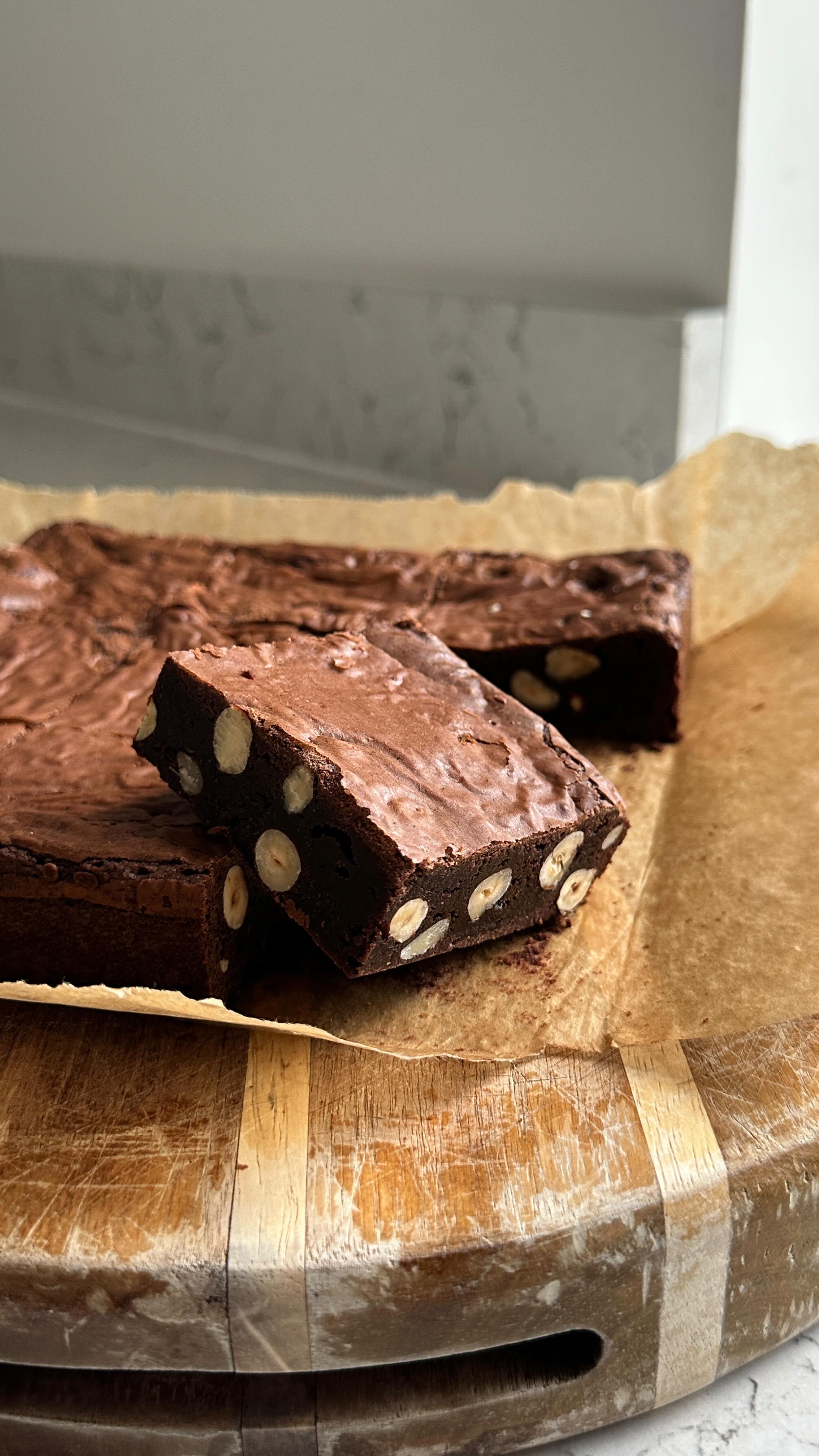 Instagram post by @its.chloeh for Nutella. Caption reads: You love Nutella? You love brownies? So do....