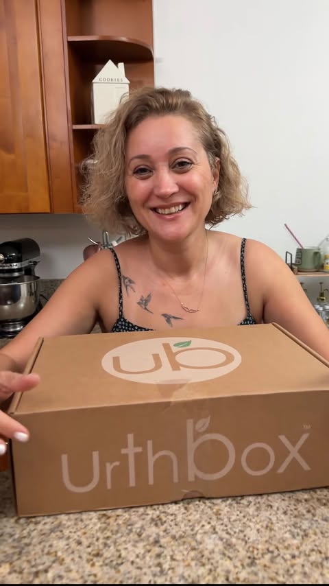 Instagram post by @angel.life.miami for UrthBox. Caption reads: Finally trying my UrthBox and I’m impressed ❤️ 🧅....