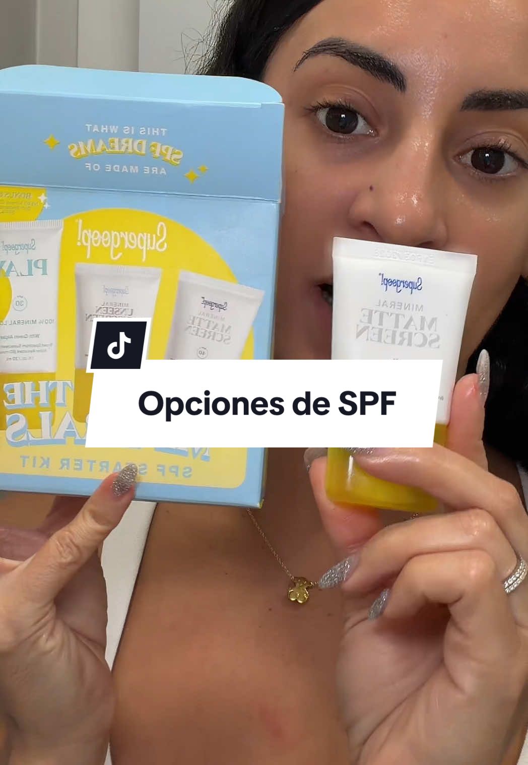 TikTok post by @tuti.fit for Supergoop. Caption reads: [...] de protección solar!! @Supergoop #supergoop....