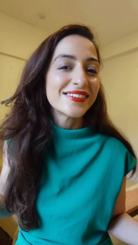 Instagram post by @vritimalhotra23 for Pepsodent. Caption reads: [...] became my wake-up call 🦷 Switched to....