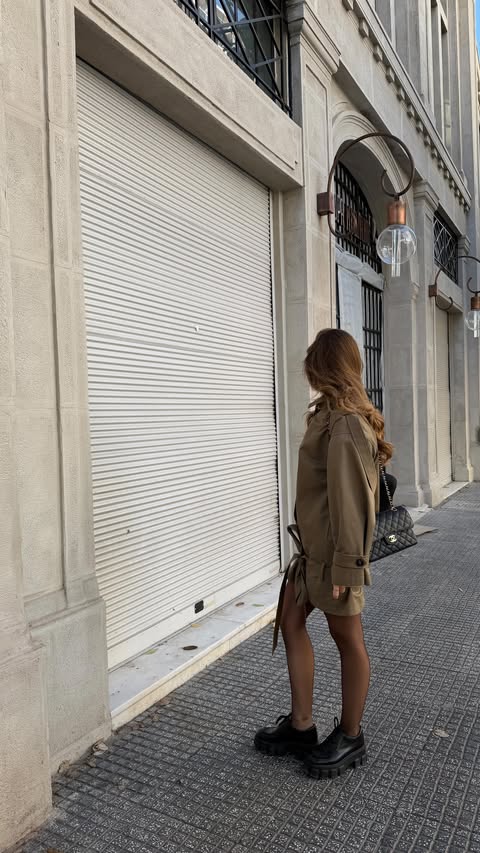 Instagram post by @sarah.berisha for Essence Cosmetics. Caption reads: @essence_cosmetics ✨💕🎀🧘🏼‍♀️.