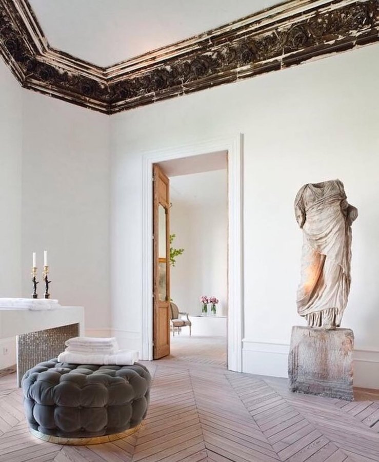 Instagram post by @taftalexanderdesign for MyDomaine. Caption reads: @ludovicoporta #luispuerta #design #decor....