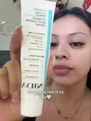 TikTok post by @jamieuniversity for NIDA Official. Caption reads: @NIDA OFFICIAL makes it easy💗 #nida #skincare....