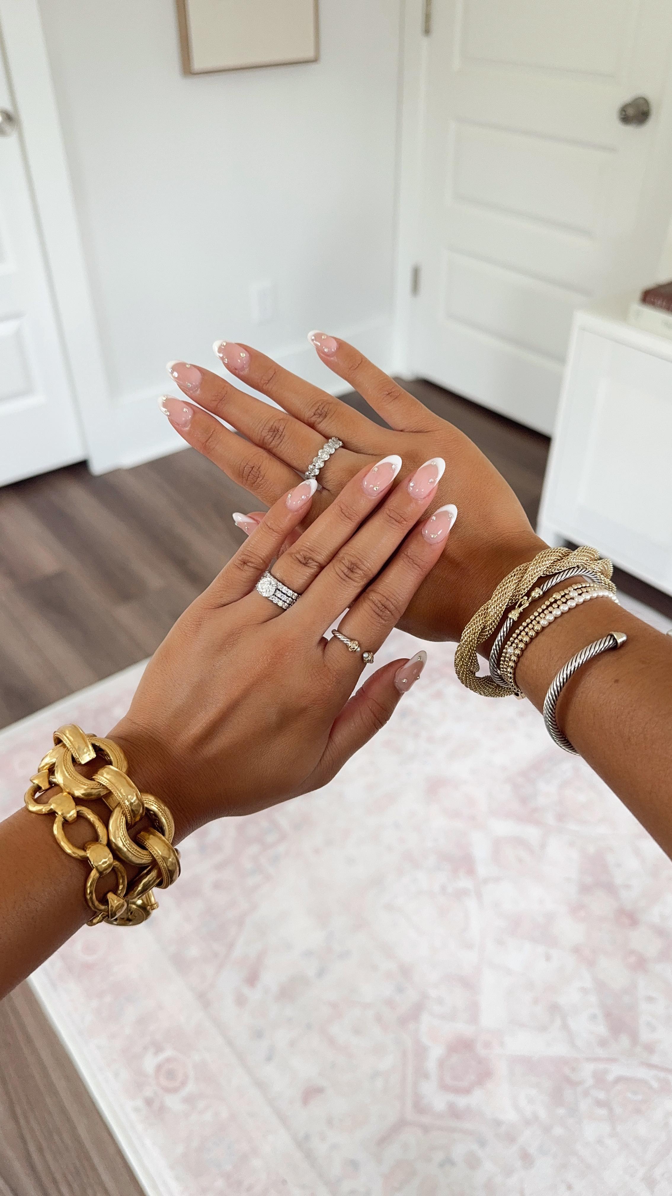 Instagram post by @rachelmirandablog for Diamonds Direct. Caption reads: Ten year wedding anniversary 💍💎
Our anniversary....