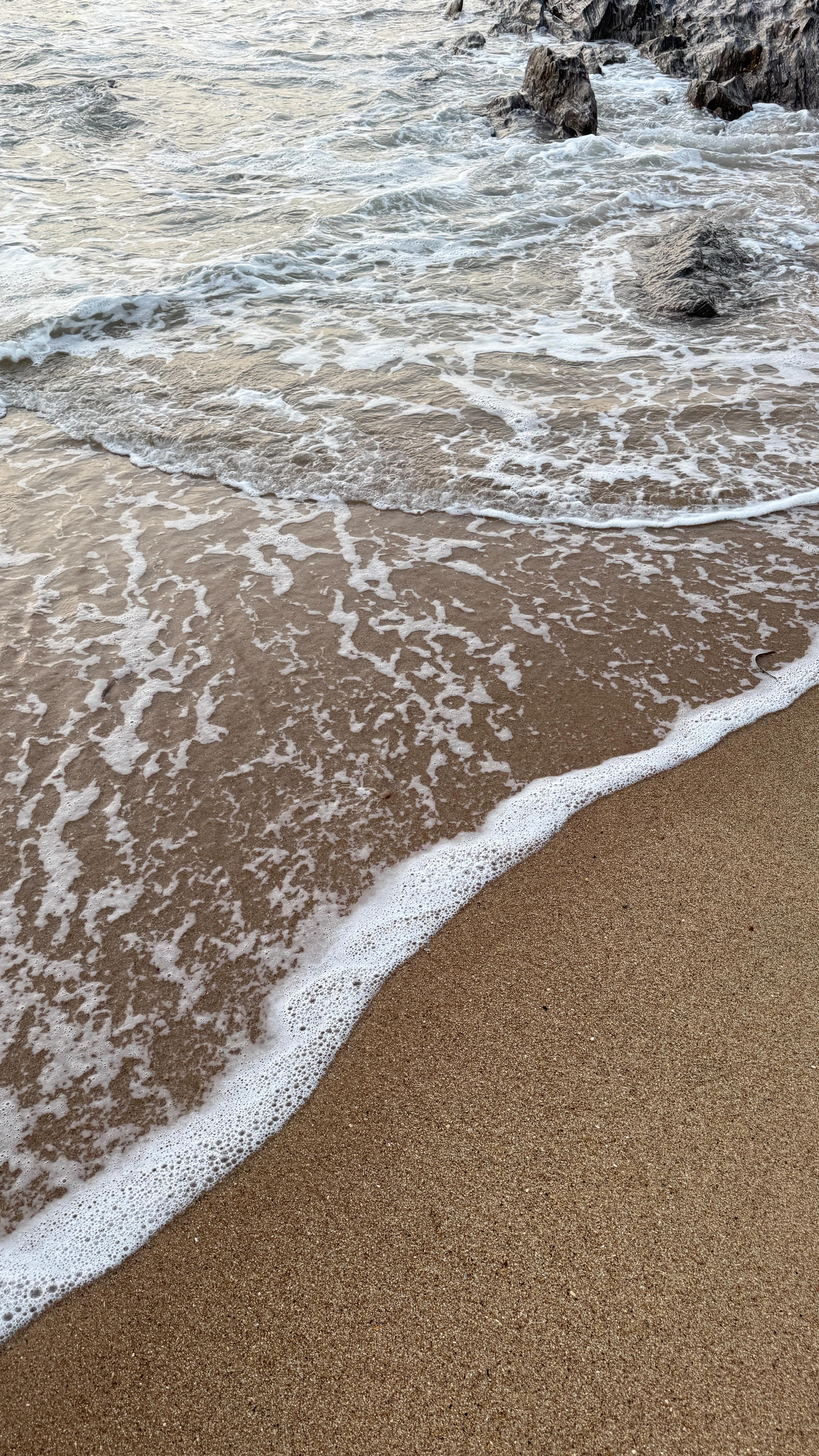 Instagram post by @nashaano for JLUXLABEL. Caption reads: matching sets for the win🤍 @jluxlabel....