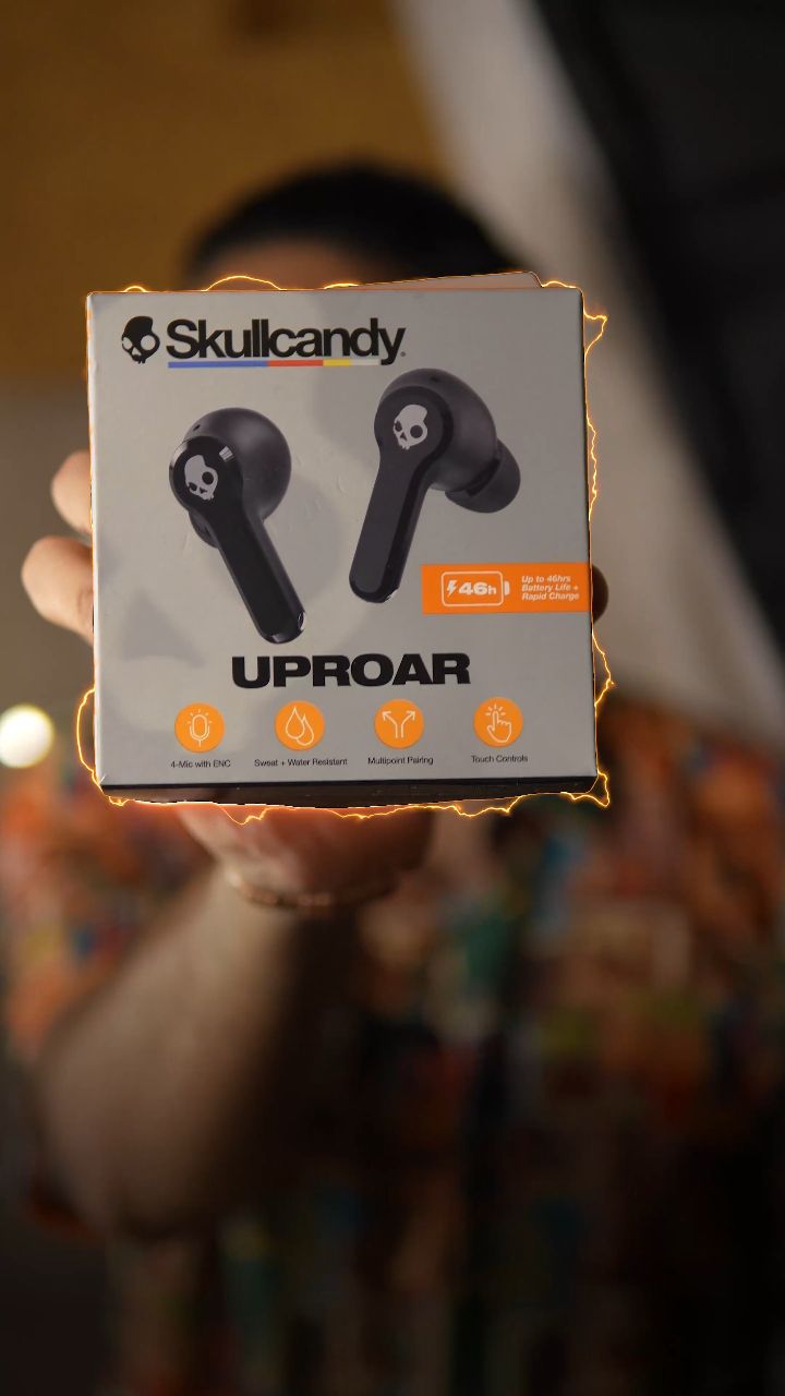 Instagram post by @technical_sapien for Skullcandy. Caption reads: Comment karo "TWS" and you get a discounted link....
