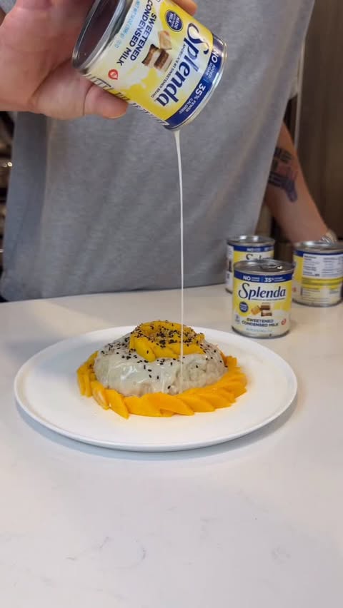 Instagram post by @cooklikeimbook for Splenda. Caption reads: [...] in added sugar 😍🥭✨
I’ve been using Splenda....