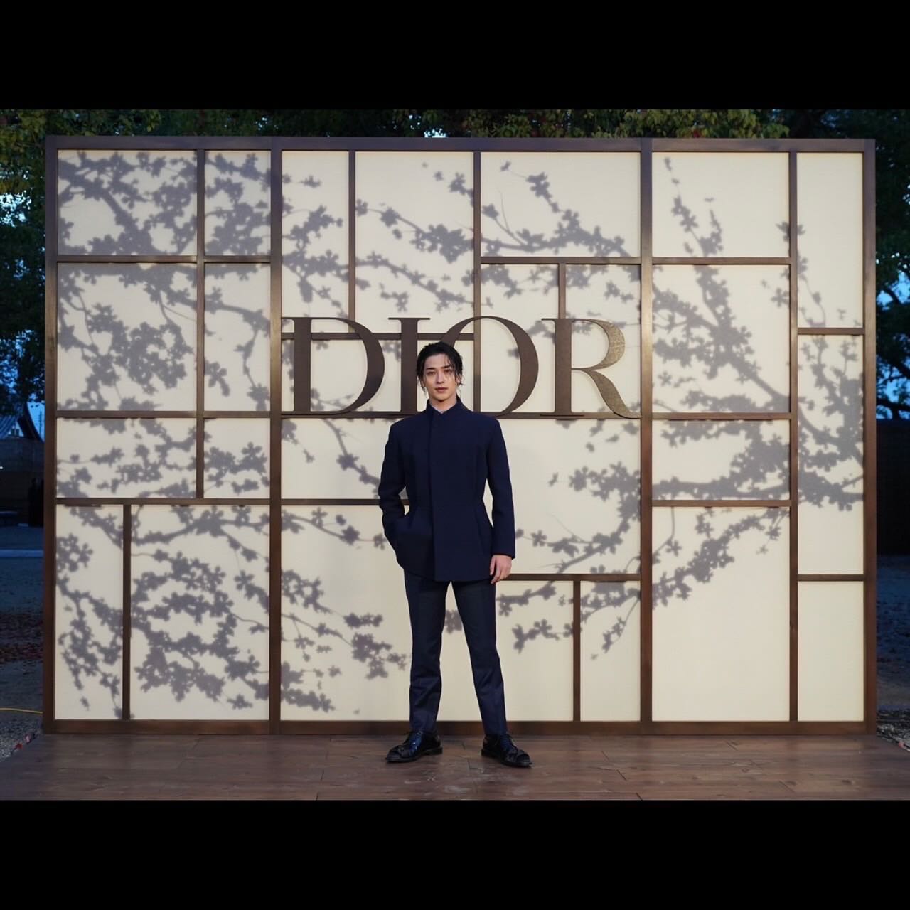 Instagram post by @ryuseiyokohama_official for Dior. Caption reads: ．
日本の誇る世界遺産の東寺の庭園でDIORのショーを見ることができて非常に嬉しく、日本文化との融合....