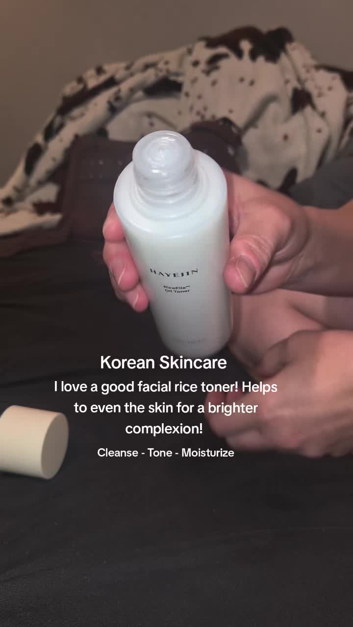 TikTok post by @shellshell.17 for PicketPlay Shop. Caption reads: [...] #koreanskincare #skincareproducts....