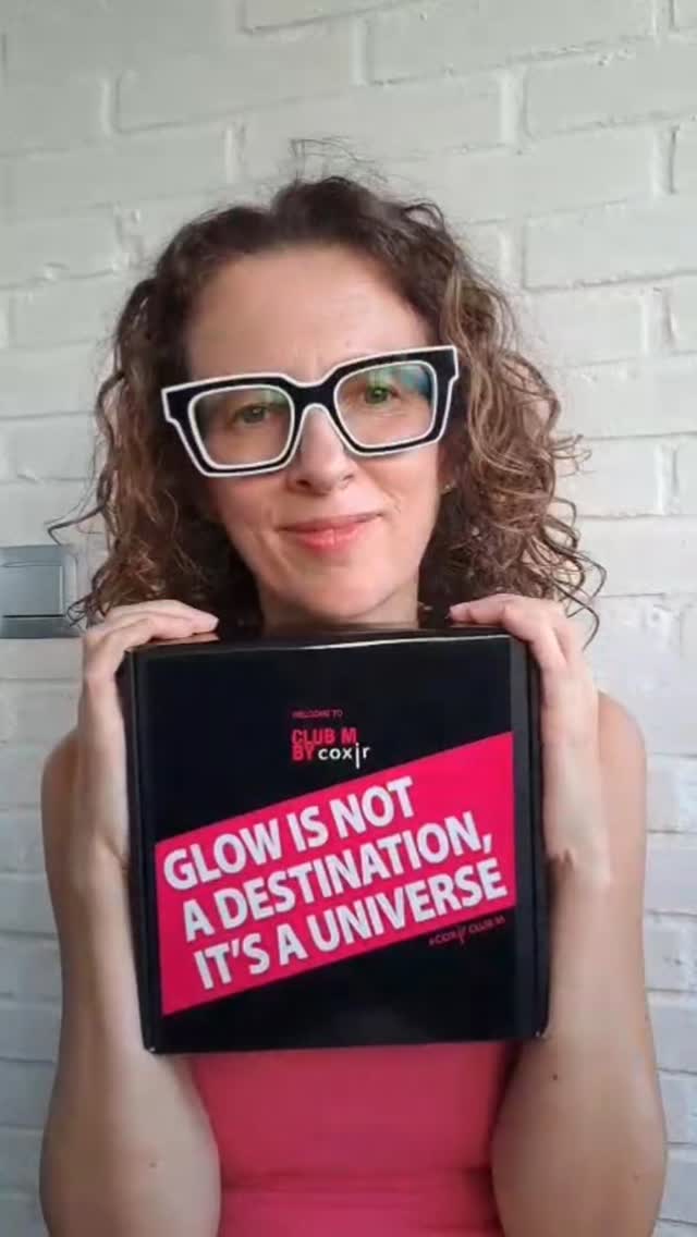 Instagram post by @chollosparato2 for COXIR. Caption reads: Publi UNBOXING CLUB M
@coxir_official @coxir_team....