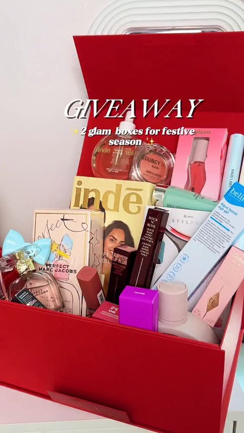 Instagram post by @diana.manmua for Marc Jacobs Fragrances. Caption reads: ✨2 x GLAM BOXES GIVEAWAY! 

Here is an....