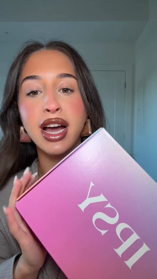 Instagram post by @grwtzi for Grande Cosmetics. Caption reads: @ipsy has outdone themselves this month- 5....