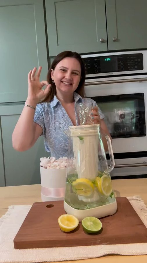 Instagram post by @selin.aydnli for Glacierfresh. Caption reads: [...] just got a stylish upgrade! ✨ The....