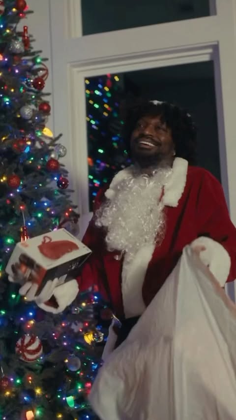 Instagram post by @marcosummers for Verizon. Caption reads: #VerizonPartner Avoid the holiday take backs…just....