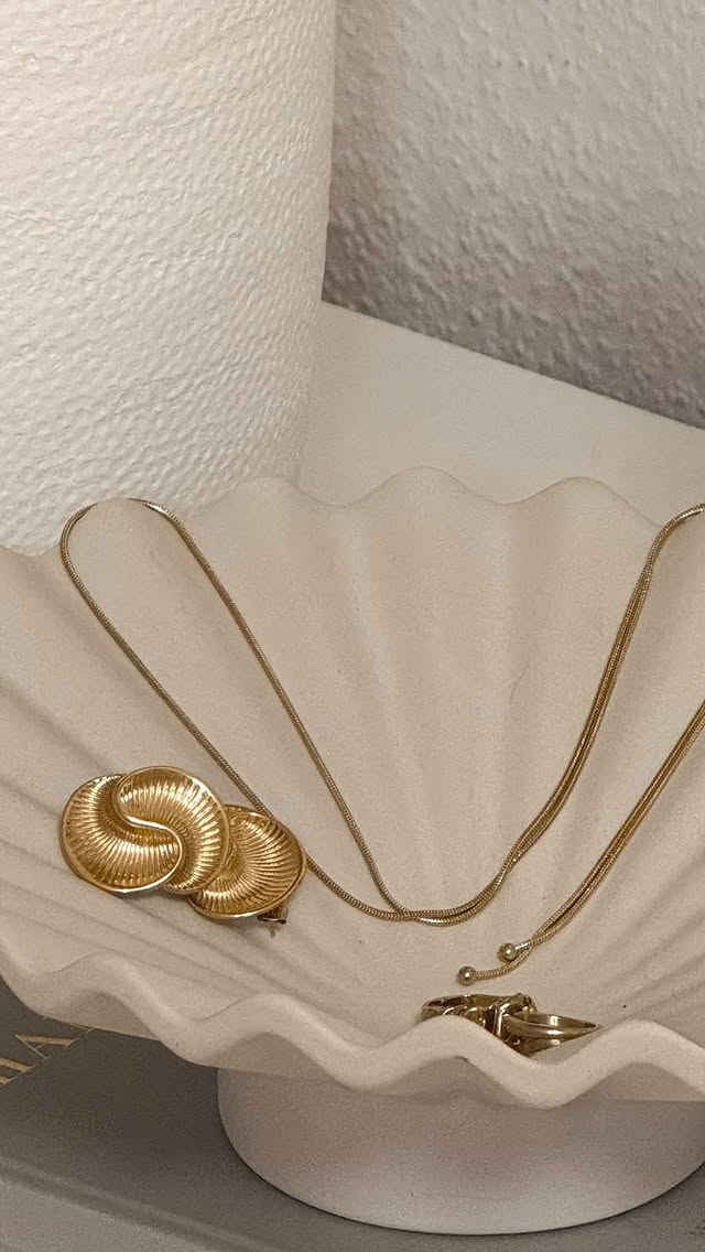 Instagram post by @krissiklr for Luamaya. Caption reads: [...] the new jewelry collection together by....