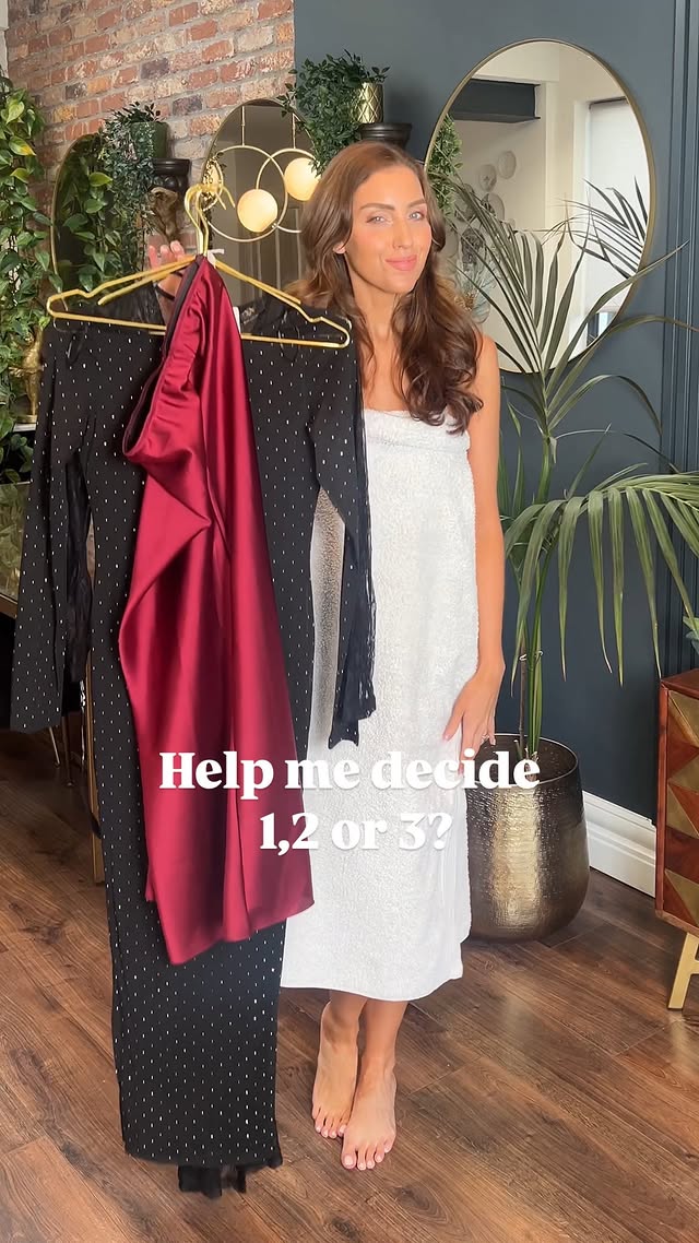 Instagram post by @tara_makeup for Vavavoom. Caption reads: Help me choose, 1,2 or 3 although I think 1 is the....