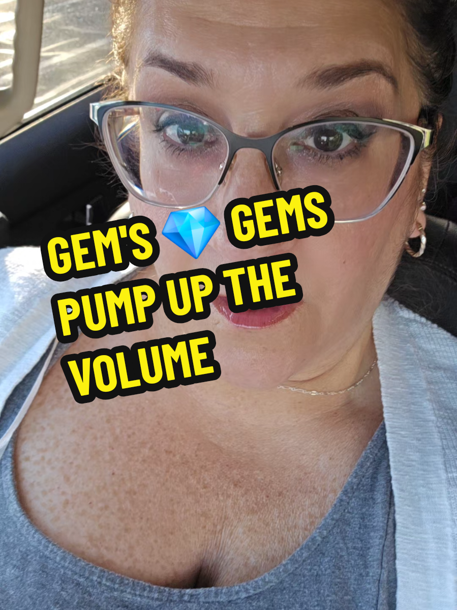 TikTok post by @gemofajewel627 for BossUp Cosmetics. Caption reads: #fyp #yes #Lipplumper #makeup @BossUp Cosmetics.