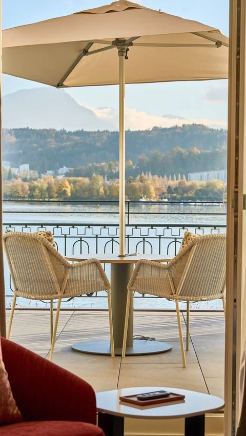 Instagram post by @margaretakacoli for Mandarin Oriental. Caption reads: [...] sure to stop by the terrace at Mandarin....