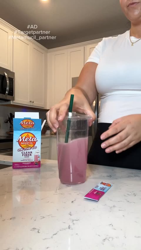 Instagram post by @shannon.nicolewilliams for Metamucil. Caption reads: #Ad #Metamucil_Partner Fiber IS the new protein 🤌....