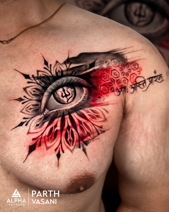 Instagram post by @paarth_vasani for Dynamic Color. Caption reads: Third eye of Shiva watching over, Vishnu’s chakras....