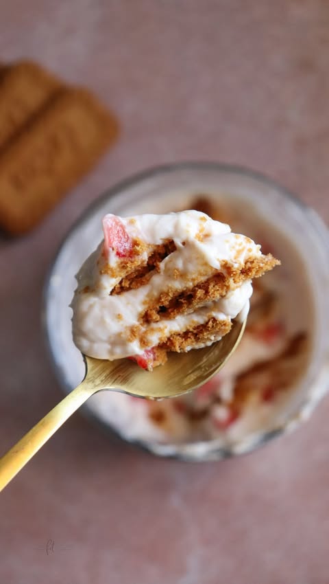 Instagram post by @stayfitmom_krista for Clean Simple Eats. Caption reads: [...] PROTEIN for the link to grab Clean Simple....