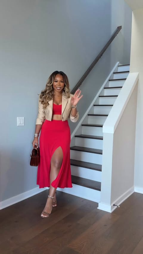 Instagram post by @janesha.moore for State Farm. Caption reads: [...] and khaki my way— just like....