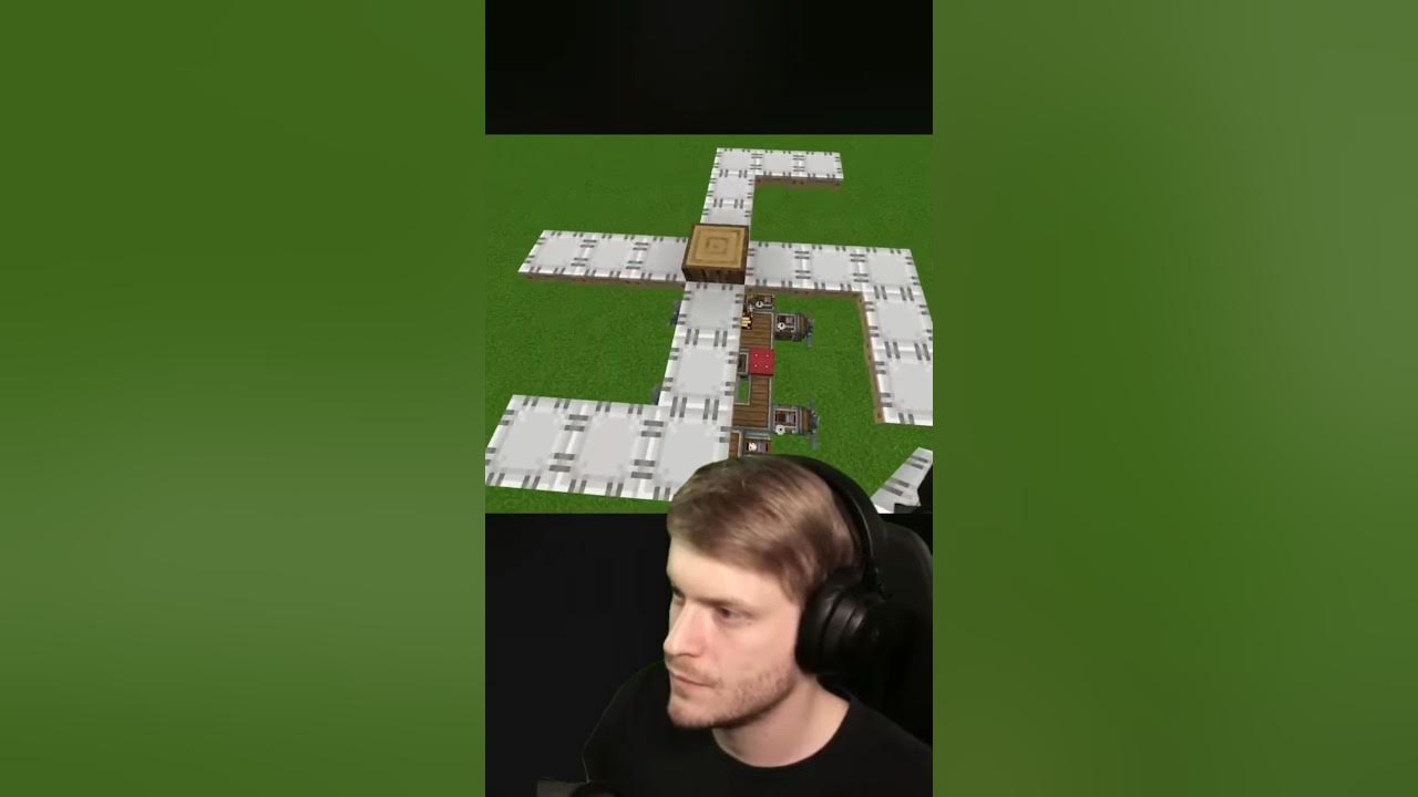YouTube post by @IceBlueBird for Fernandes Supermercados. Caption reads: Minecraft Helikopter Készítés.