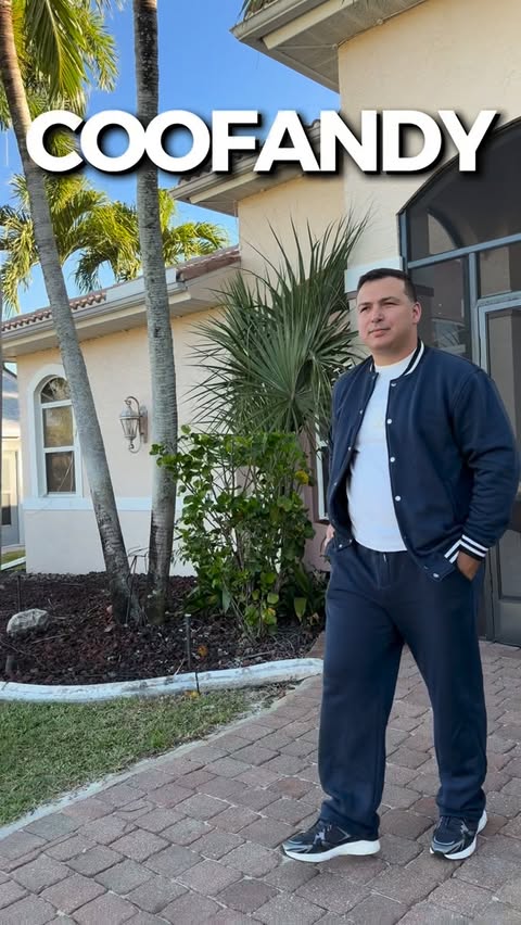 Instagram post by @life.as.eda for COOFANDY. Caption reads: [...] style, all day comfort 🤍
This Coofandy set....