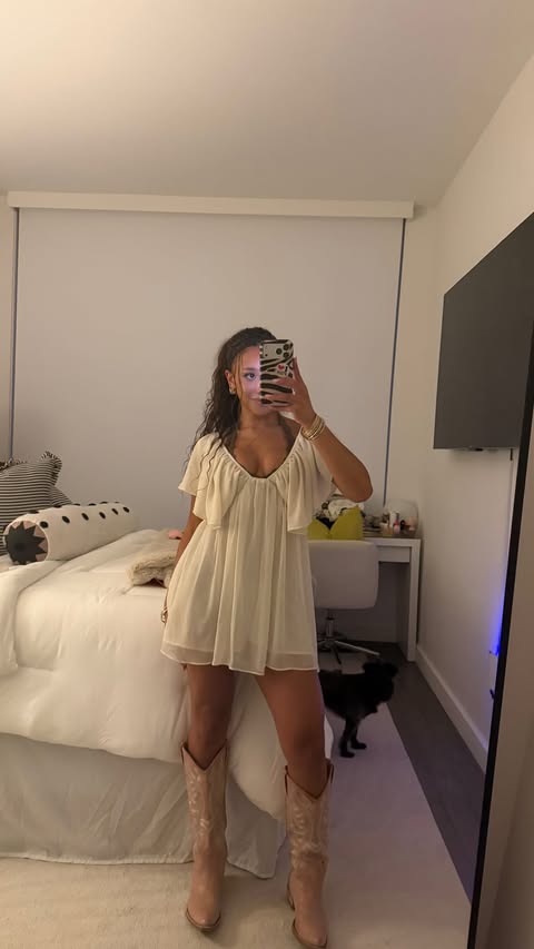 Instagram post by @kyraevanshughes for DSW Designer Shoe Warehouse. Caption reads: OOTN!!! guess where we’re off to?🤭🧚🏽‍♀️ @dsw....
