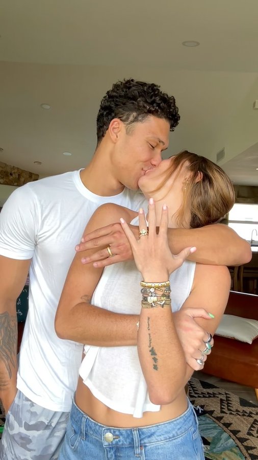 Instagram post by @lexxhidalgo for Brilliant Earth. Caption reads: This is the best day like ever ever ever. They are....