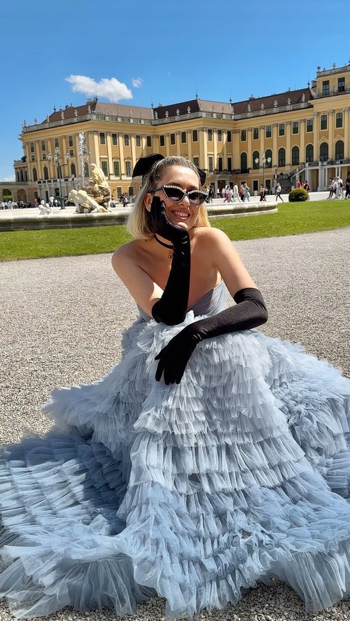 Instagram post by @irinahp for Itsmilla. Caption reads: Ok, I watched Bridgerton and went for a promenade....